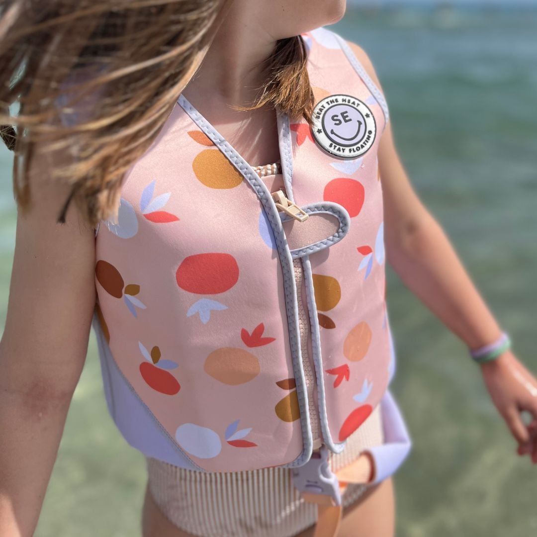 Swim Essentials: Σωσίβιο γιλέκο κολύμβησης με ιμάντα ασφαλείας για παιδιά 3-6 ετών "Summer Fruits"
