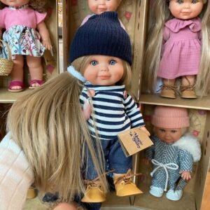 Magic baby κούκλα "Betty με σκούφο, μαλλιά κοτσίδα και ριγέ μπλουζάκι με τζιν"-30εκ.