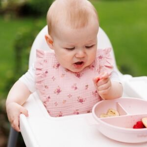 BabyOno: Σαλιάρα από Μουσελίνα με Αδιάβροχη Επένδυση - Ροζ